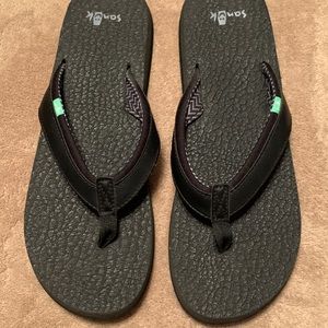 Sanuk flip flops